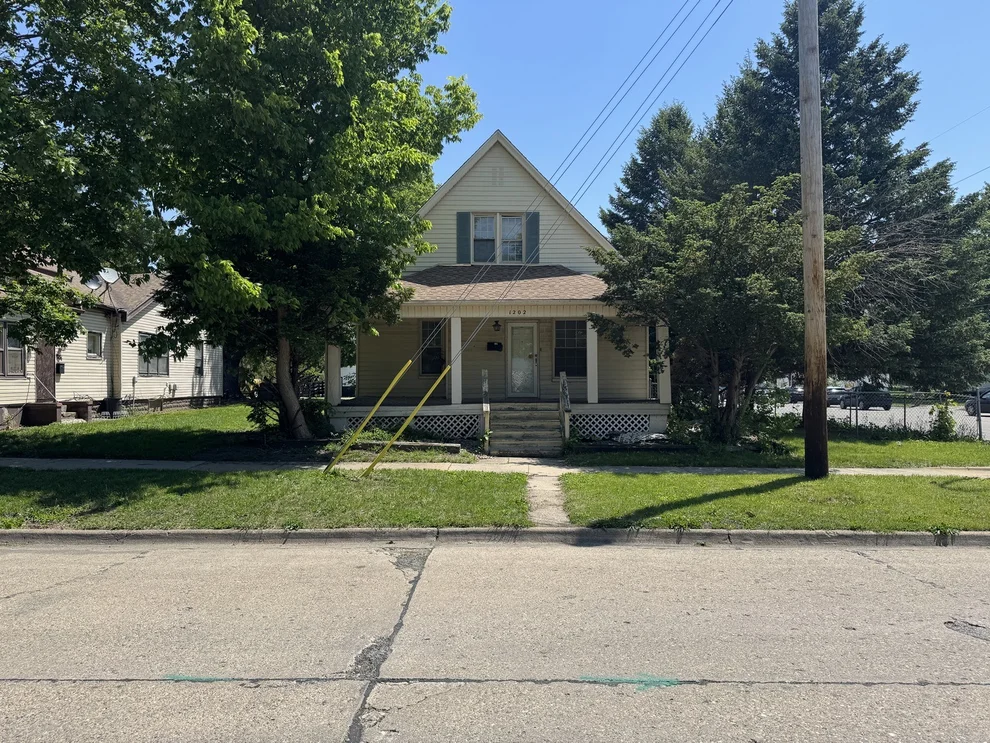Unit for sale at 1202 N Champaign Street, Champaign, IL 61820