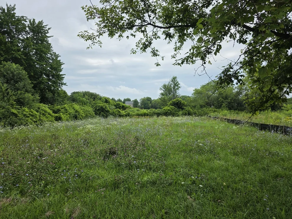Unit for sale at 975 Belle Plaine Avenue, Gurnee, IL 60031