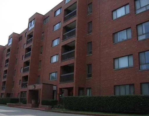Unit for sale at 3700 Capri Court, GLENVIEW, IL 60025