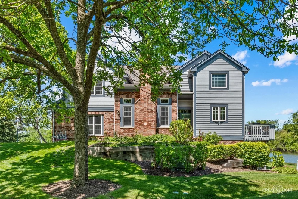 Unit for sale at 108 Waterside Place, Burr Ridge, IL 60527