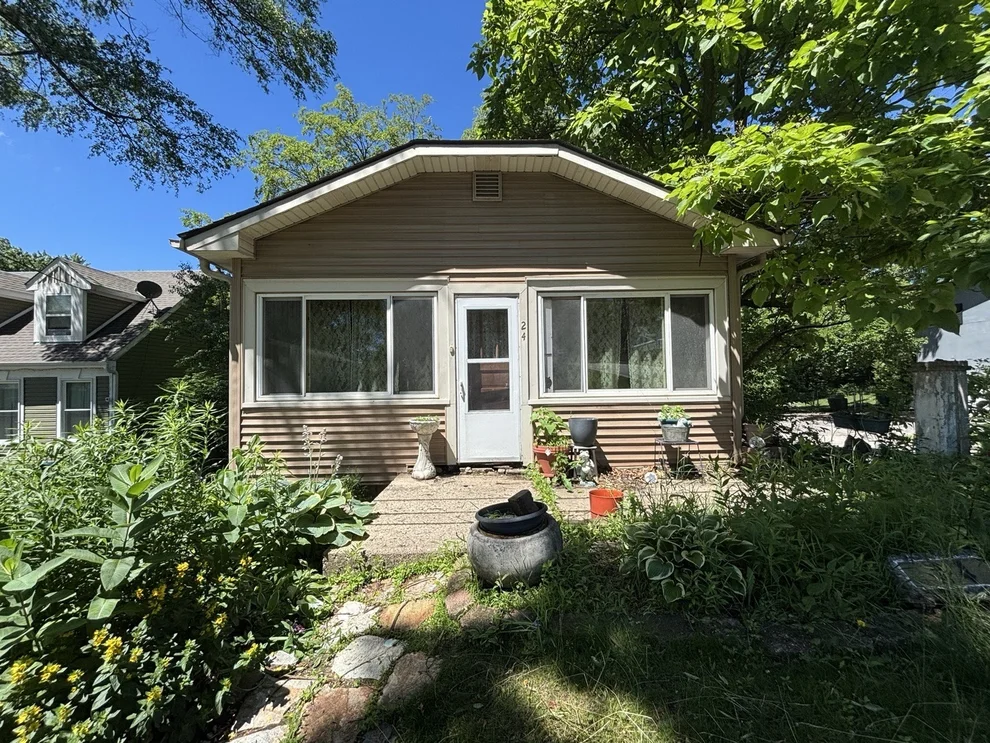 Unit for sale at 24 S Hickory Avenue, Fox Lake, IL 60020