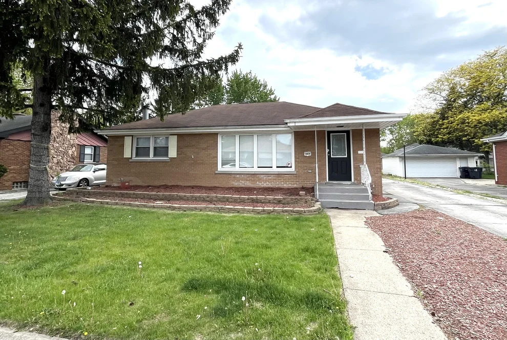 Unit for sale at 16626 Holland Avenue, South Holland, IL 60473