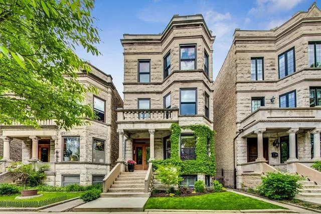 Unit for sale at 3729 N Magnolia Avenue, Chicago, IL 60613