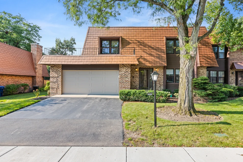 Unit for sale at 3936 Dundee Road, Northbrook, IL 60062