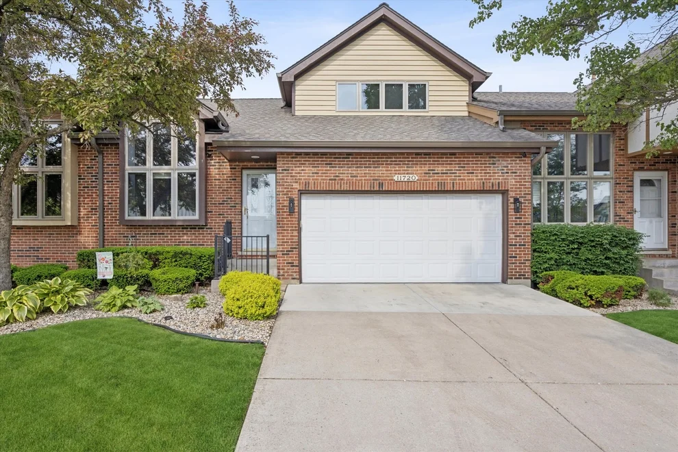Unit for sale at 11720 Seagull Lane, Palos Heights, IL 60463