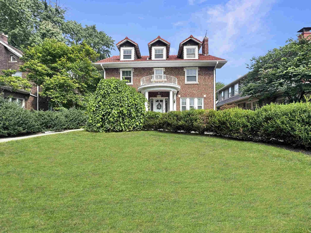 Unit for sale at 934 Fair Oaks Avenue, Oak Park, IL 60302