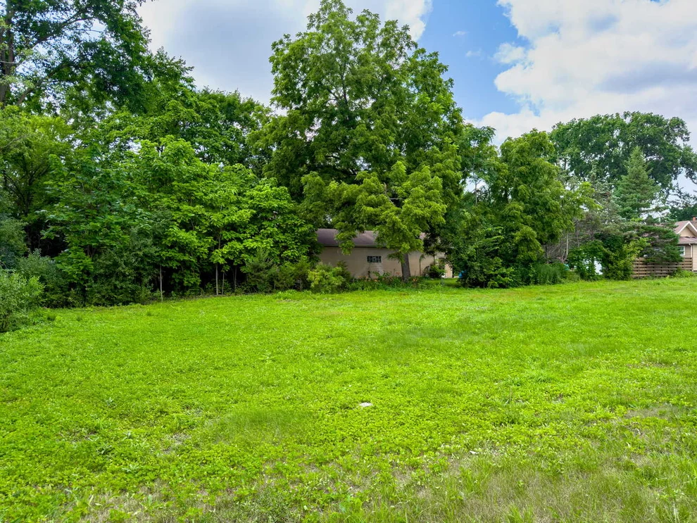 Unit for sale at 504 Ryan Court, Westmont, IL 60559