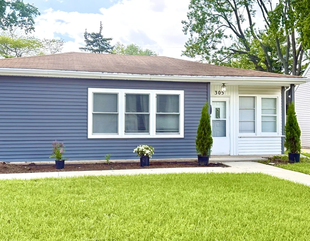 Unit for sale at 305 S Van Doren Street, Champaign, IL 61820