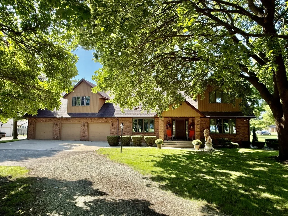 Unit for sale at 444 Garfield Avenue, Lasalle, IL 61301