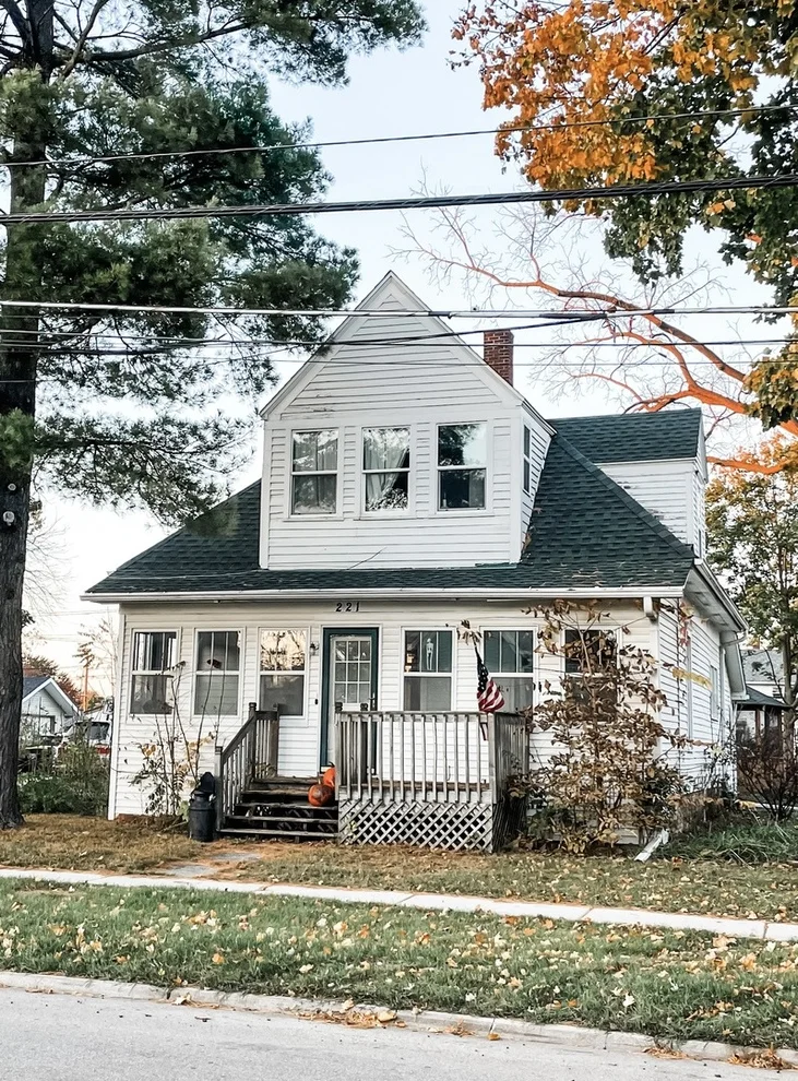 Unit for sale at 221 E Main Street, Genoa, IL 60135
