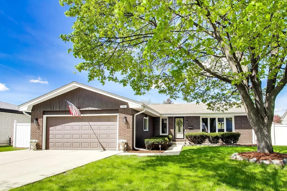 Unit for sale at 1144 N Fischer Drive, Addison, IL 60101