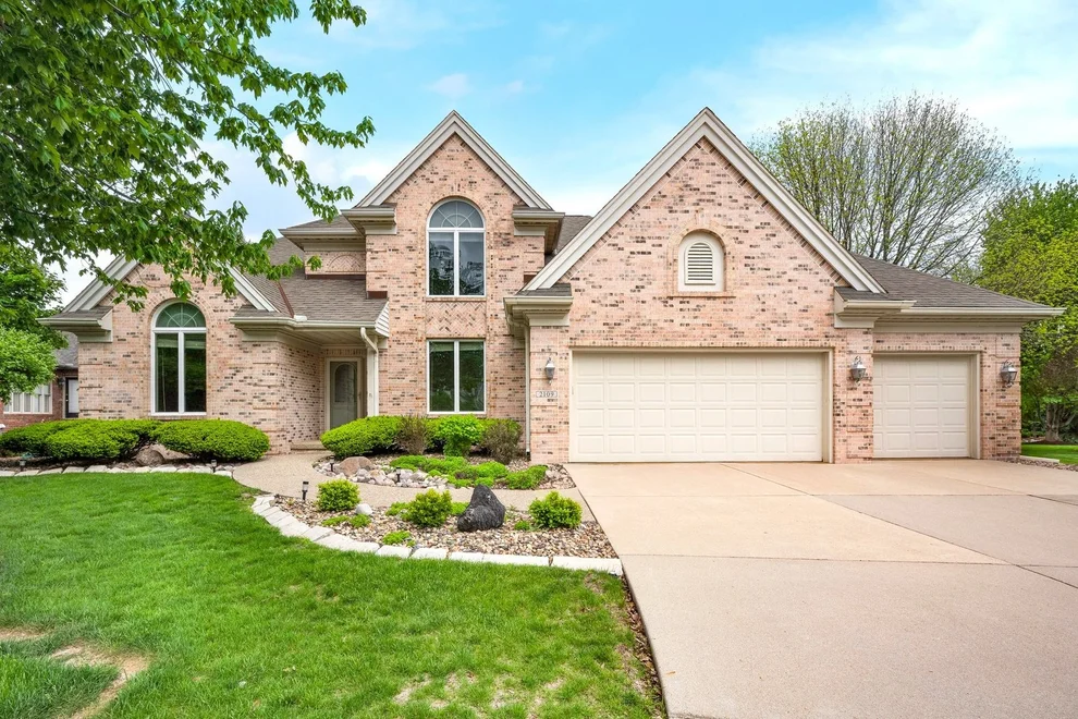 Unit for sale at 2109 Hackberry Road, Bloomington, IL 61704