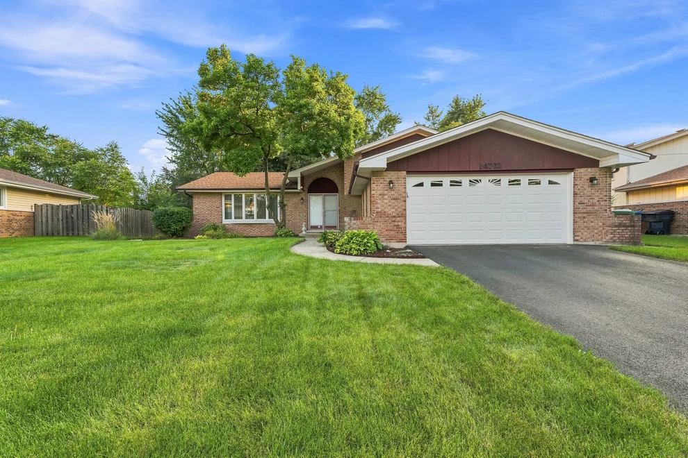 Unit for sale at 14712 S Arboretum Drive, Homer Glen, IL 60491