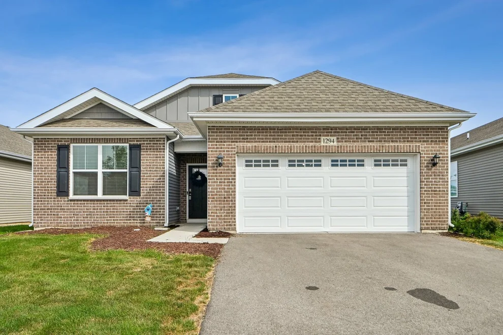 Unit for sale at 1294 Wild Tulip Circle, Bartlett, IL 60103