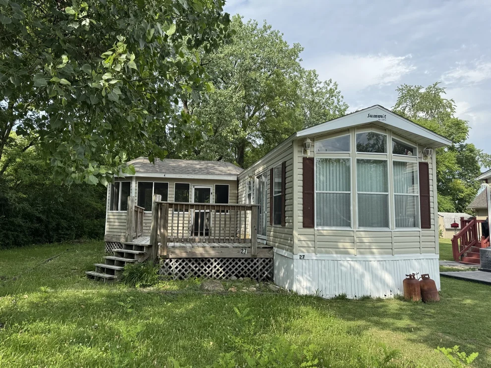 Unit for sale at 27 Bluegill Circle, Wilmington, IL 60481
