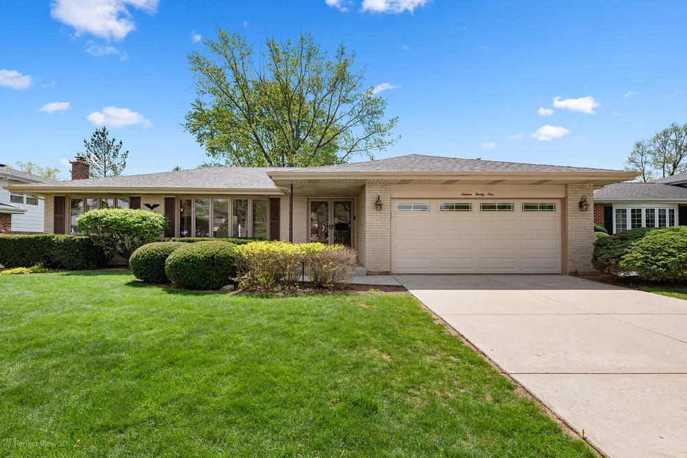 Unit for sale at 1621 Claremont Drive, Darien, IL 60561