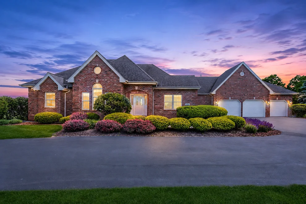 Unit for sale at 6509 W Lakeway Drive, Monee, IL 60449