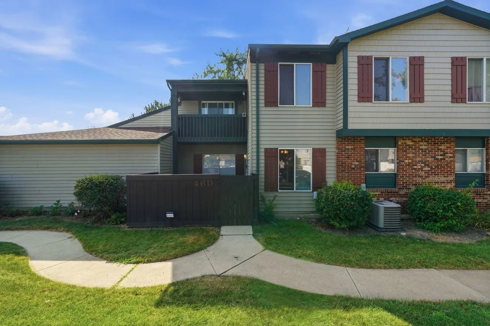 Unit for sale at 46D Fernwood Drive, Bolingbrook, IL 60440
