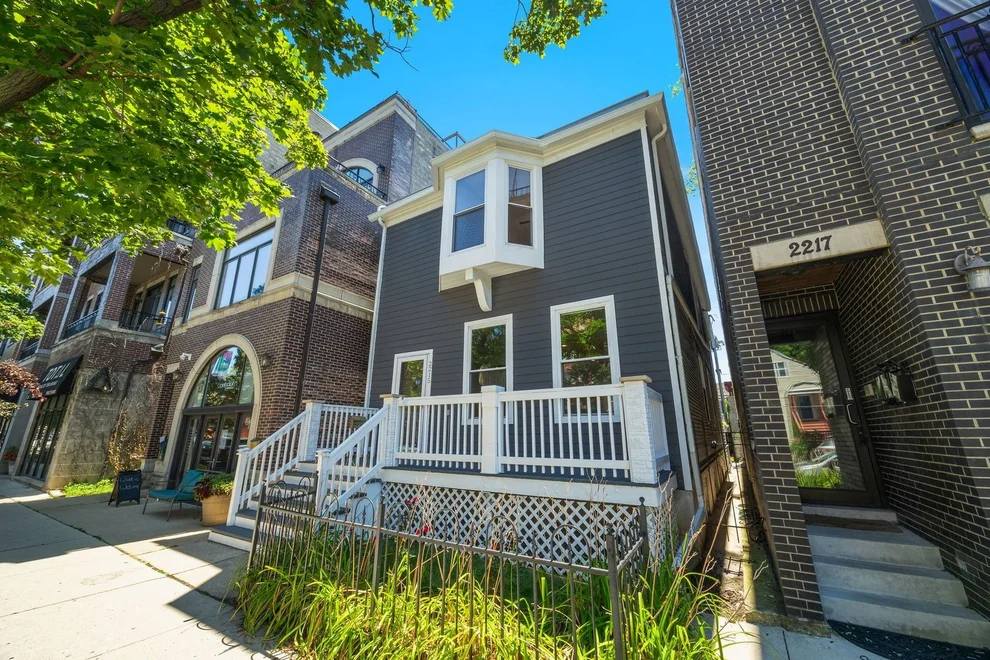 Unit for sale at 2215 W Roscoe Street, Chicago, IL 60618