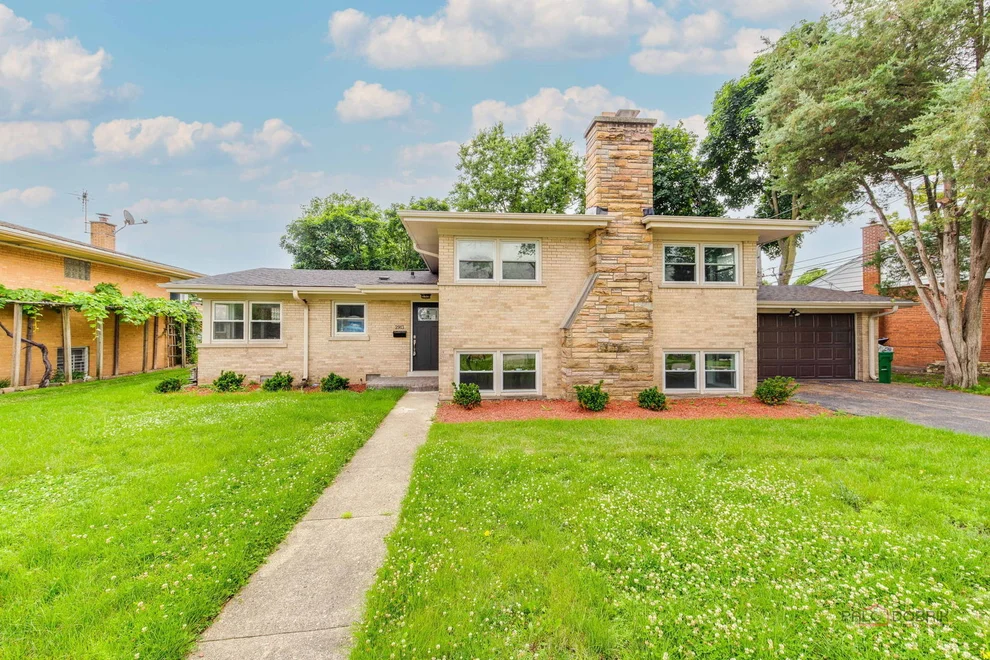 Unit for sale at 2913 W Sibley Street, Park Ridge, IL 60068