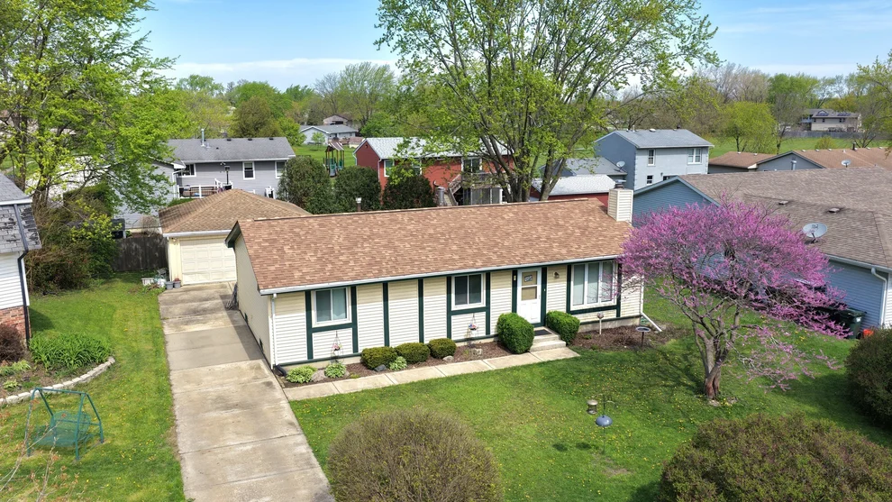 Unit for sale at 20162 S Jonquil Lane, Frankfort, IL 60423