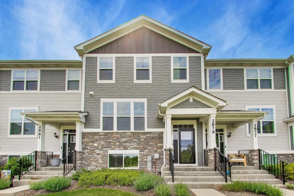 Unit for sale at 2879 Kessler Drive, Mundelein, IL 60060