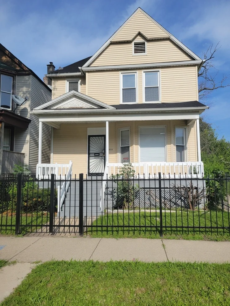 Unit for sale at 12033 S Wallace Street, Chicago, IL 60628