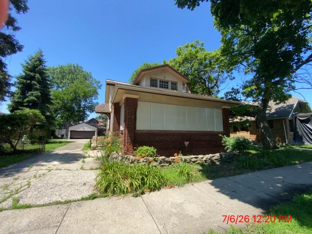 Unit for sale at 7342 S Bennett Avenue, Chicago, IL 60649