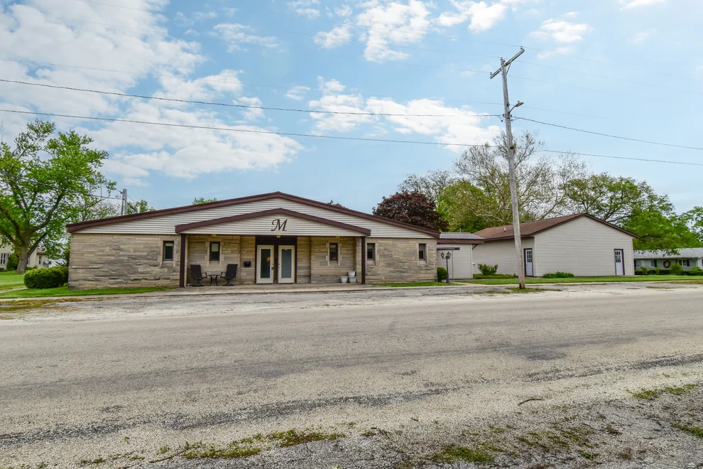 Unit for sale at 103 S 4th Street, Chatsworth, IL 60921