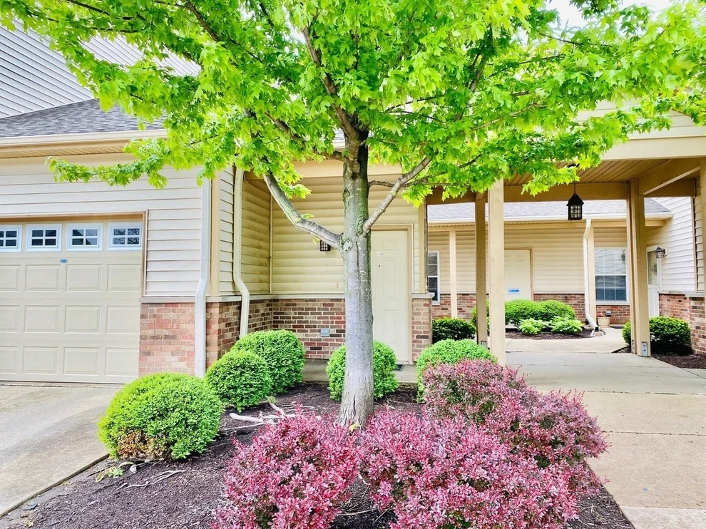 Unit for sale at 3642 Thornhill Drive, Champaign, IL 61822