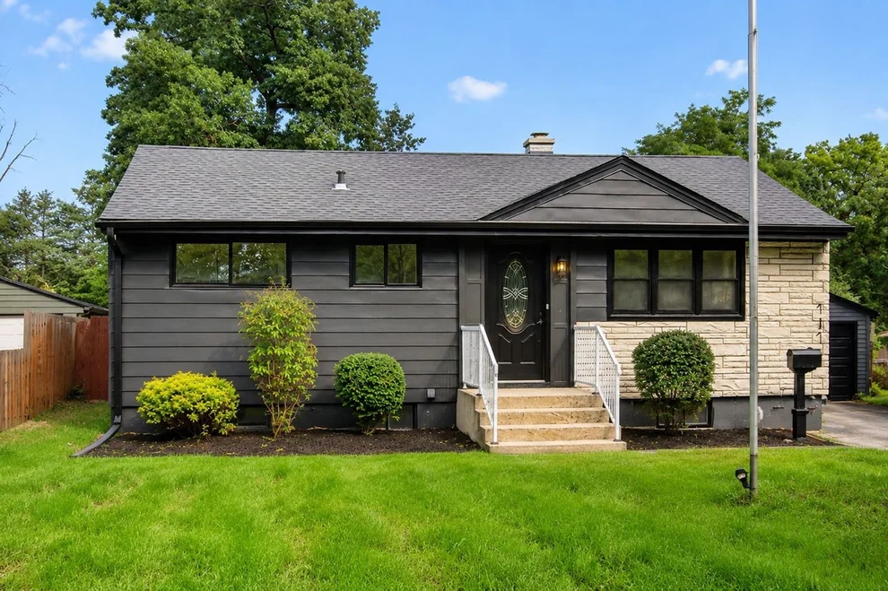 Unit for sale at 717 Kirkwood Avenue, Winthrop Harbor, IL 60096