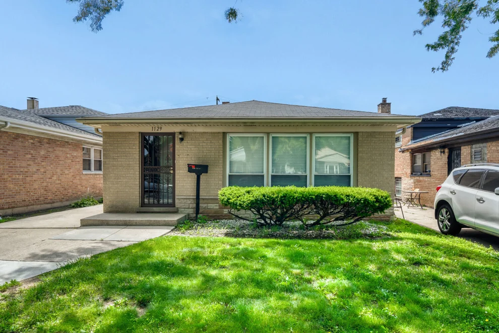 Unit for sale at 1129 W 107th Street, Chicago, IL 60643