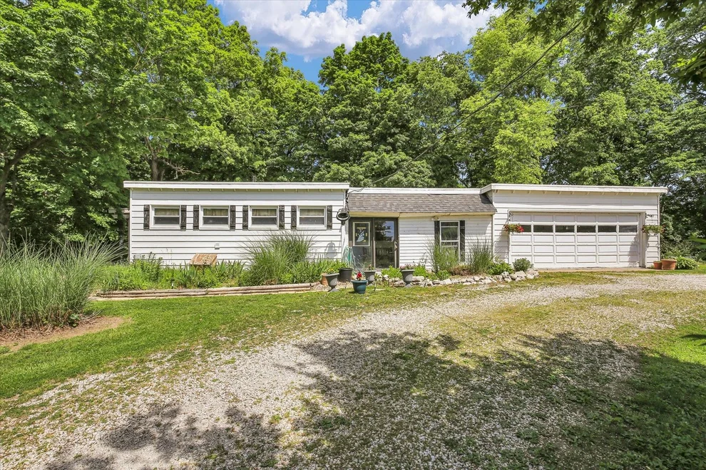 Unit for sale at 2718 CR 1200 N Road, Homer, IL 61849