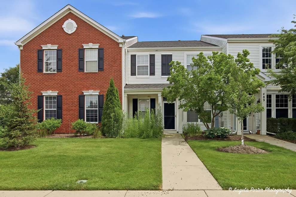Unit for sale at 487 S Litchfield Drive, Round Lake, IL 60073