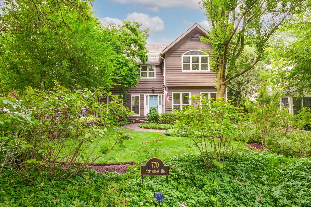 Unit for sale at 770 Northmoor Road, Lake Forest, IL 60045
