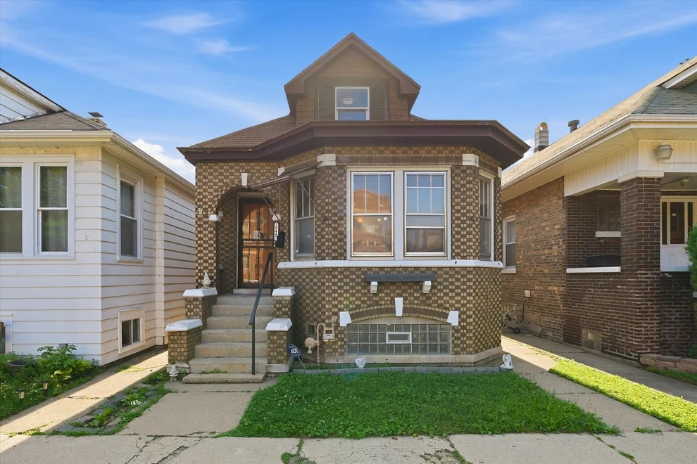Unit for sale at 10447 S AVENUE G, Chicago, IL 60617