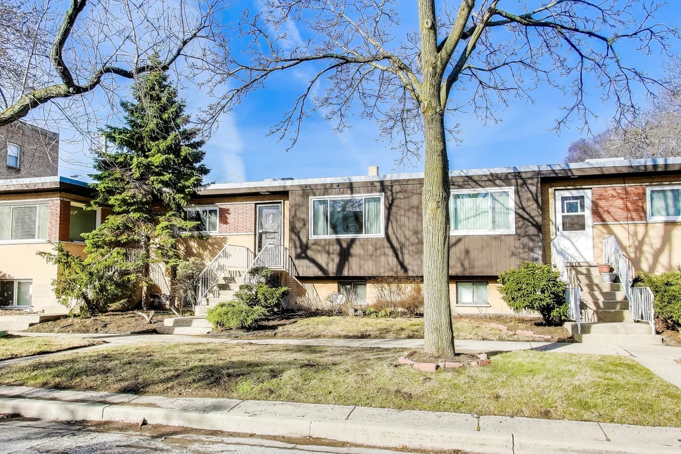 Unit for sale at 240 Elmwood Avenue, Evanston, IL 60202