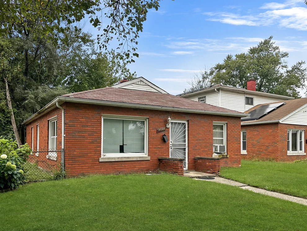 Unit for sale at 14800 Irving Avenue, Dolton, IL 60419