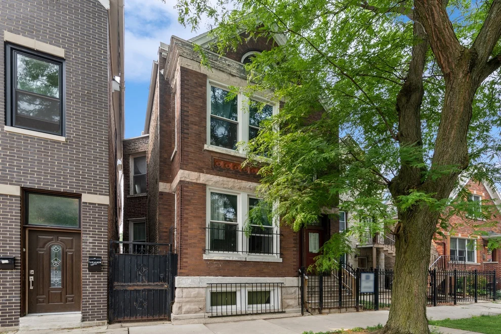 Unit for sale at 2323 W Charleston Street, Chicago, IL 60647