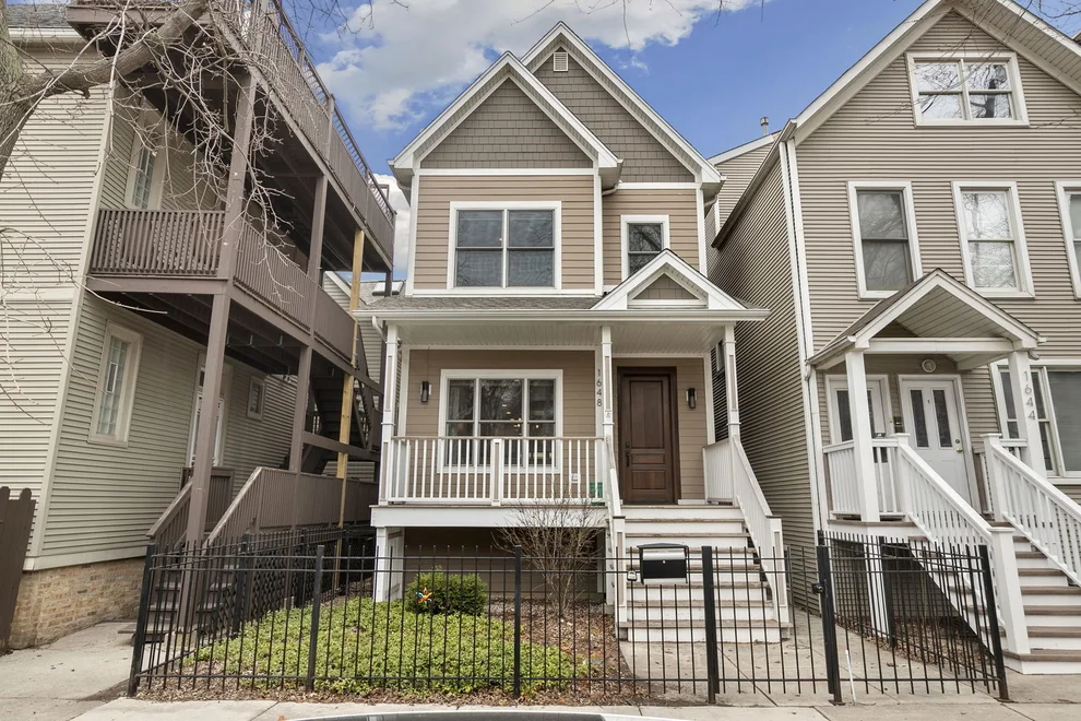 Unit for sale at 1648 W Fletcher Street, Chicago, IL 60657