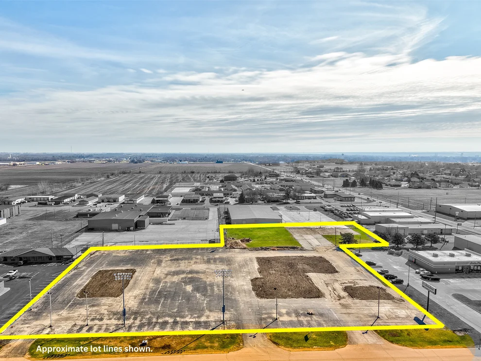 Unit for sale at 3705 Frontage Road, Peru, IL 61354