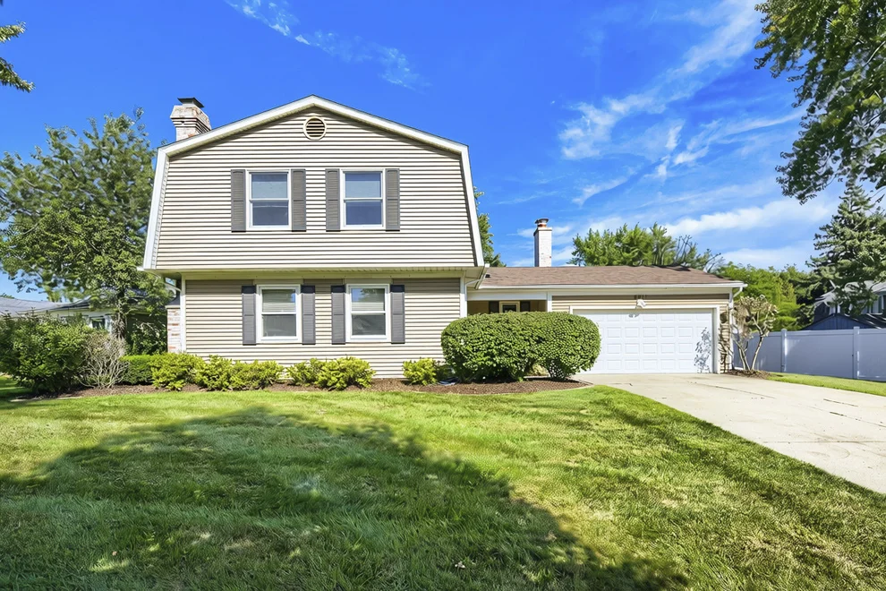 Unit for sale at 4511 Crab Orchard Drive, Hoffman Estates, IL 60192