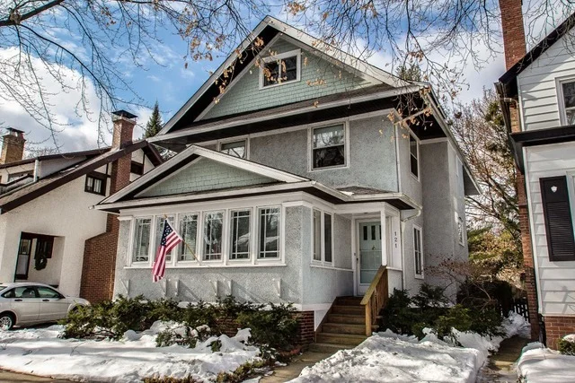 Unit for sale at 121 DUPEE Place, WILMETTE, IL 60091