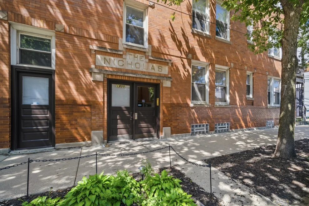 Unit for sale at 1800 W Superior Street, Chicago, IL 60622