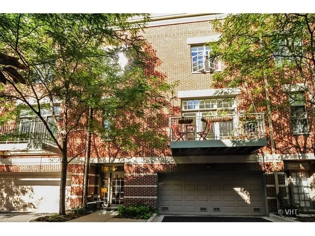 Unit for sale at 1066 W Chestnut Street, CHICAGO, IL 60622