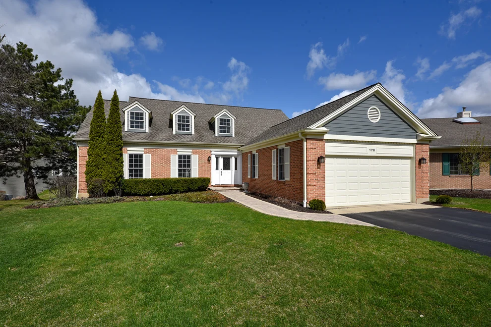 Unit for sale at 176 Blair Lane, Inverness, IL 60067