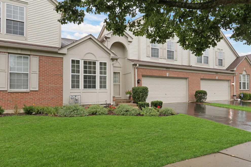 Unit for sale at 2835 Waterfront Avenue, Algonquin, IL 60102