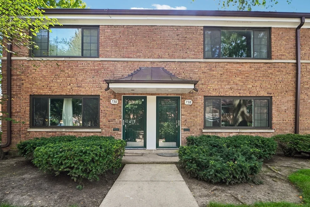 Unit for sale at 738 Dodge Avenue, Evanston, IL 60202