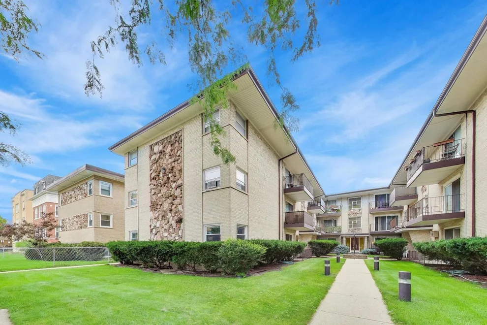 Unit for sale at 4243 N Kedvale Avenue, Chicago, IL 60641