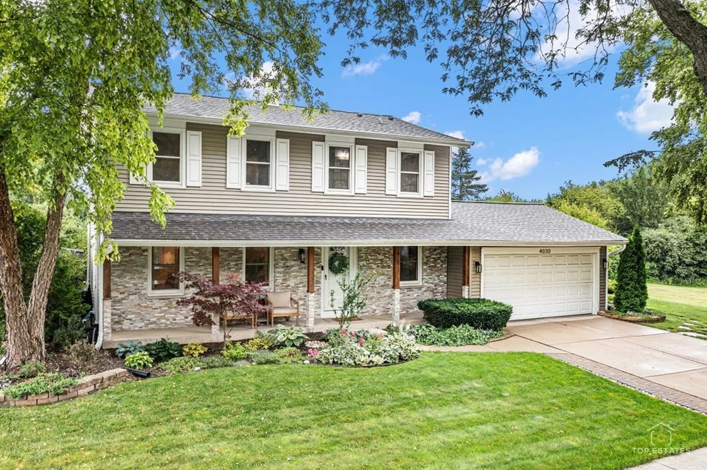 Unit for sale at 4030 N Parkside Drive, Hoffman Estates, IL 60192